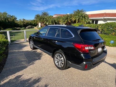 Used 2019 Subaru Outback 3.6R Touring w/ Popular Package #3A image 4