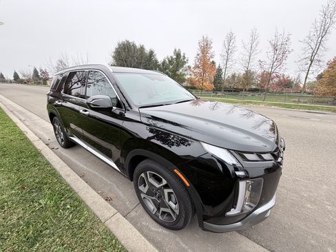 Used 2024 Hyundai Palisade SEL w/ Premium Package image 2