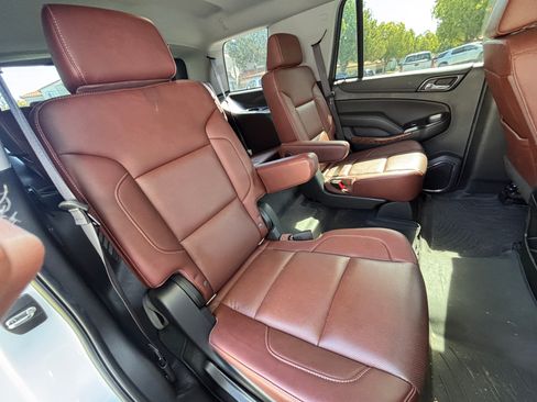 Used 2019 Chevrolet Tahoe Premier w/ Premier Plus Edition AWD/4WD image 15
