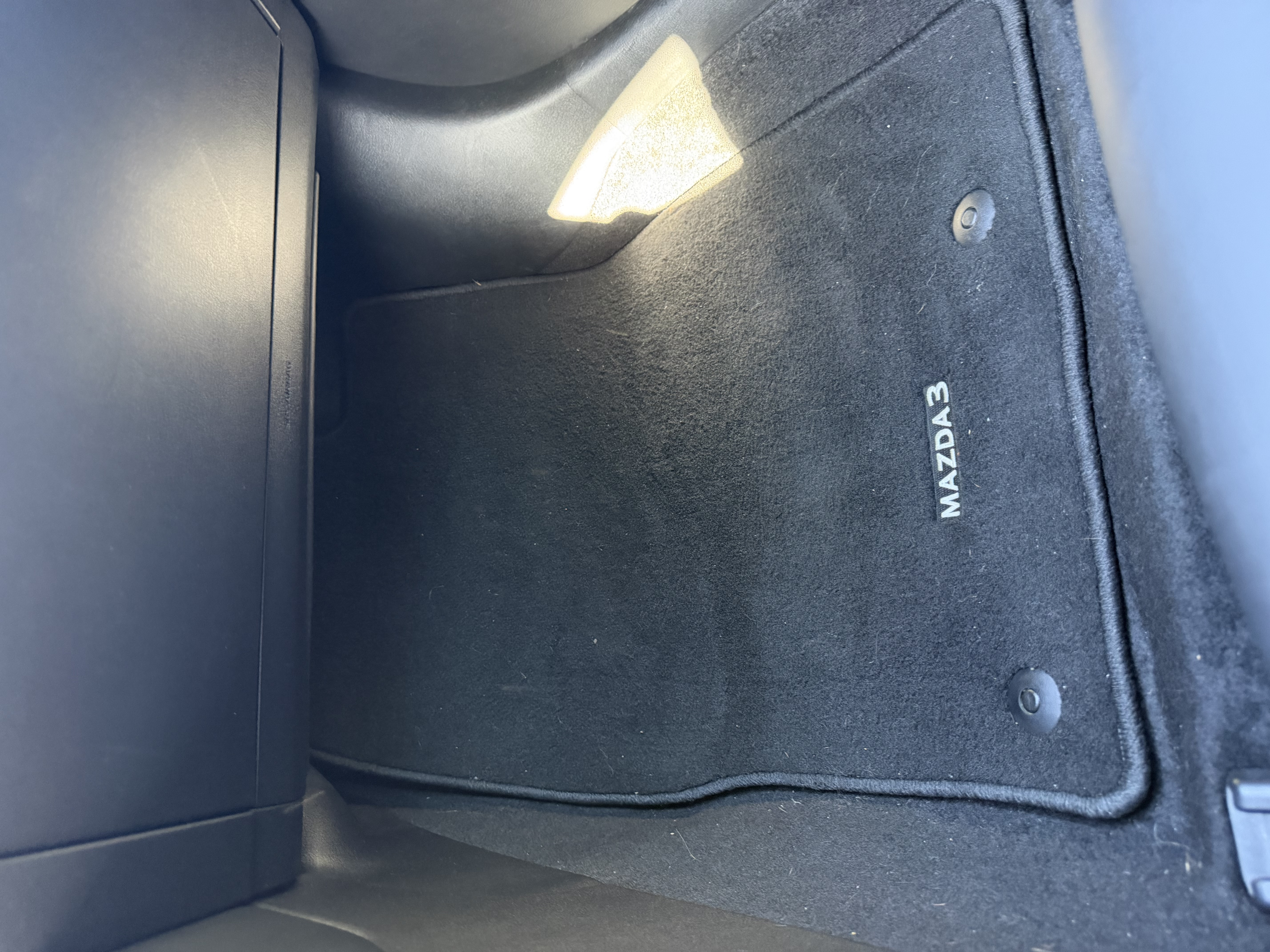 Used 2022 MAZDA MAZDA3 s FWD image 11