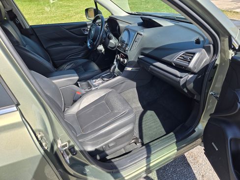 Used 2020 Subaru Forester Touring image 5
