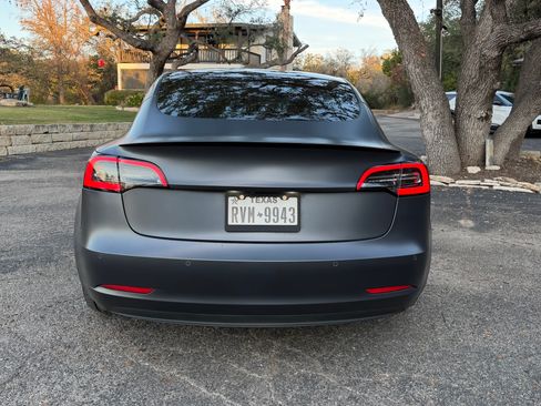 Used 2022 Tesla Model 3 Performance image 4