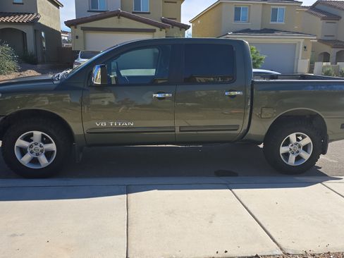 Used 2005 Nissan Titan SE w/ (W01) Utility Bed Pkg image 8