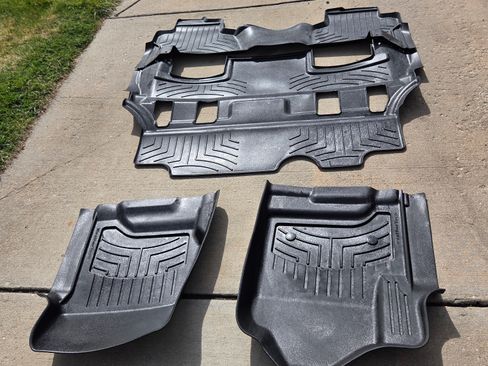 Used 2015 Chevrolet Tahoe LT AWD/4WD image 17