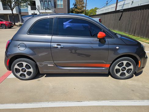 Used 2014 FIAT 500 e w/ Esport Package image 5