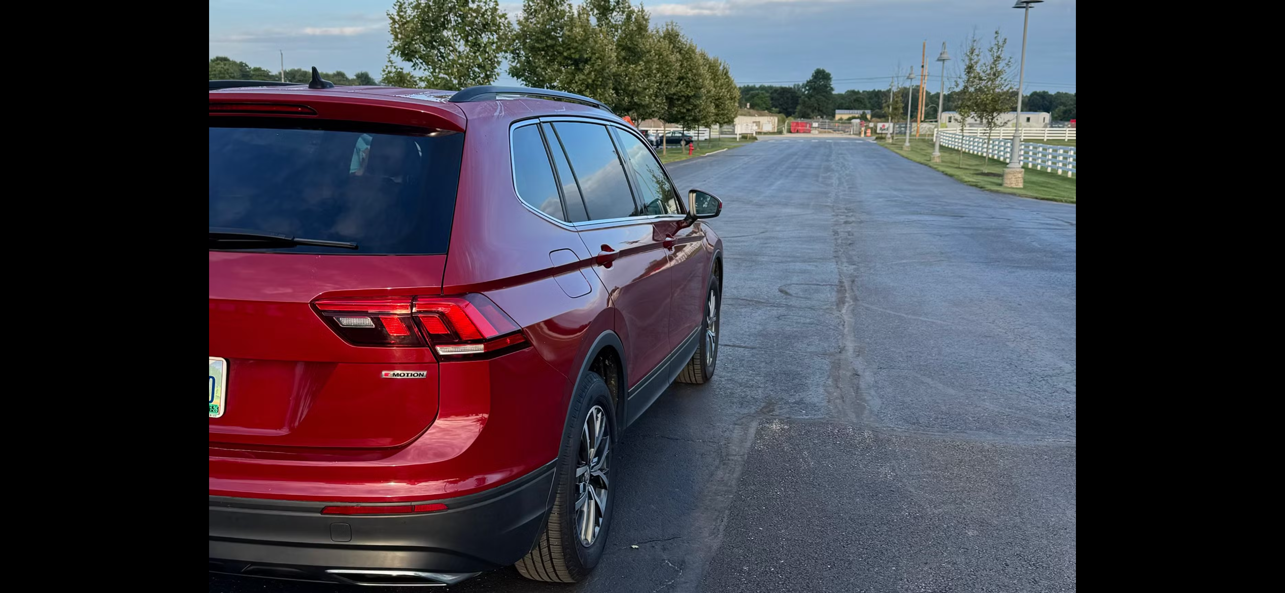 Used 2019 Volkswagen Tiguan SE w/ Panoramic Sunroof Package AWD/4WD image 5