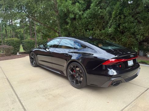 Used 2025 Audi RS 7 Performance w/ Matte Carbon Package image 4