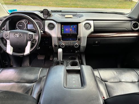 Used 2016 Toyota Tundra Limited w/ Limited Premium Package image 6