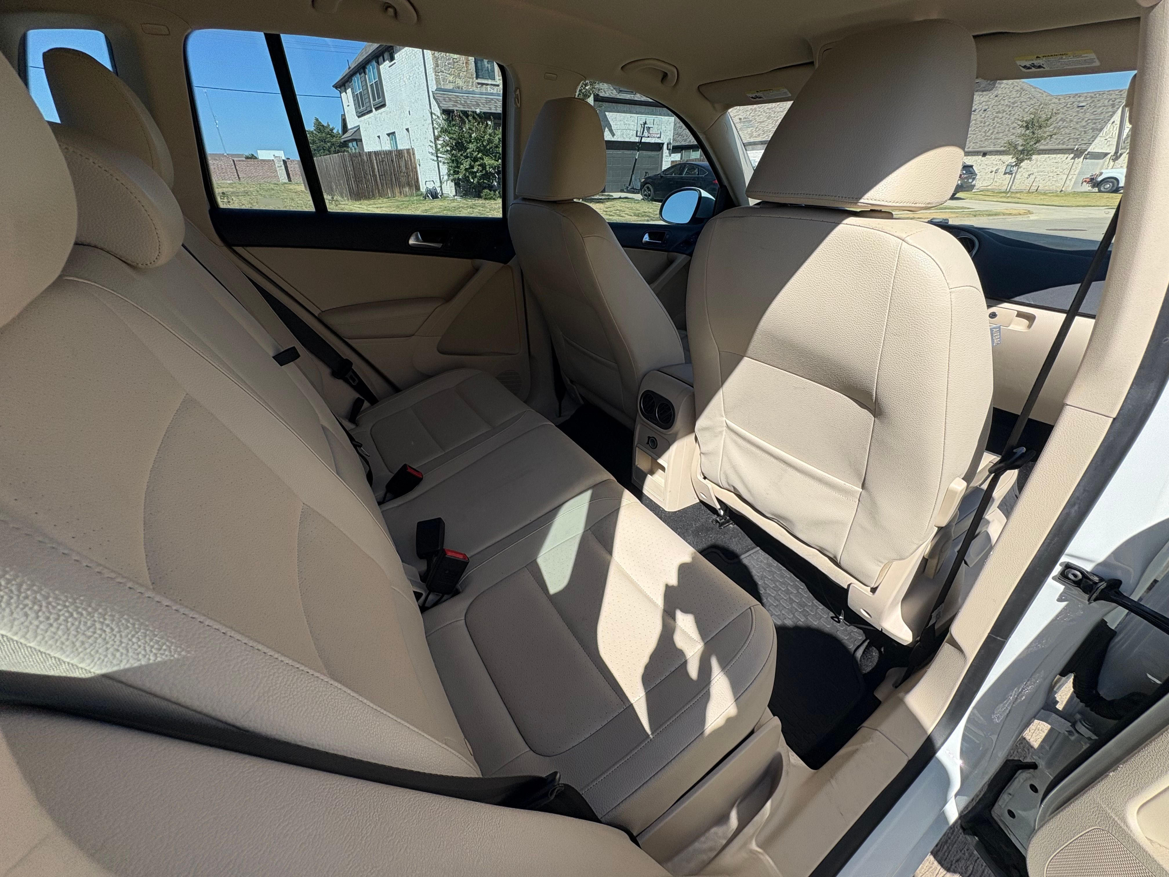 Used 2016 Volkswagen Tiguan S FWD image 9