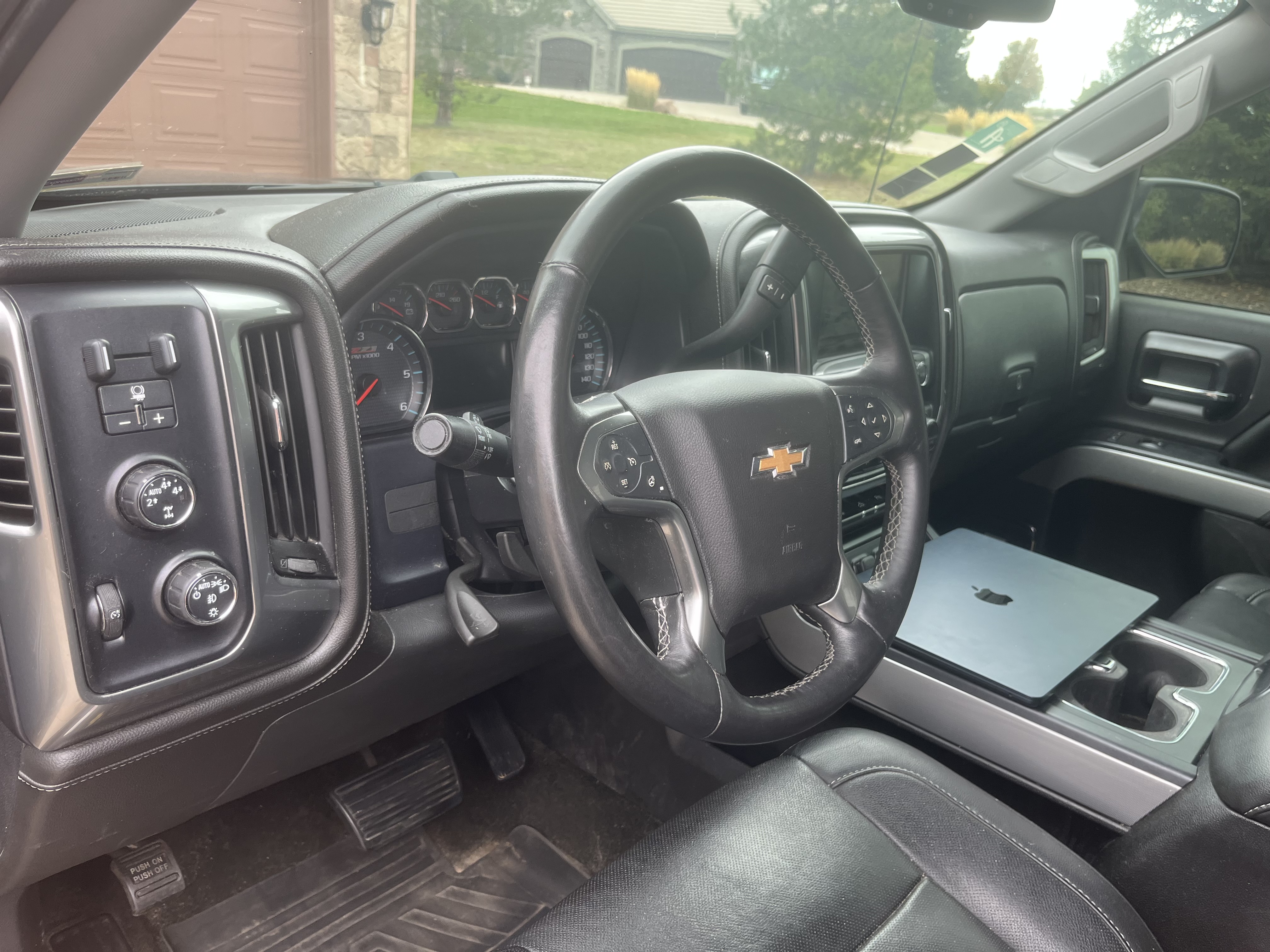 Used 2015 Chevrolet Silverado 1500 LTZ Z71 w/ Midnight Edition AWD/4WD image 10