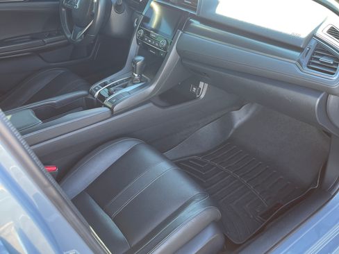 Used 2017 Honda Civic EX-L image 18