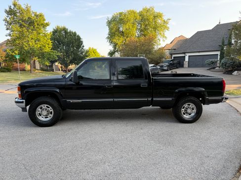 Used 2000 Chevrolet Silverado 2500 4x4 Crew Cab image 2