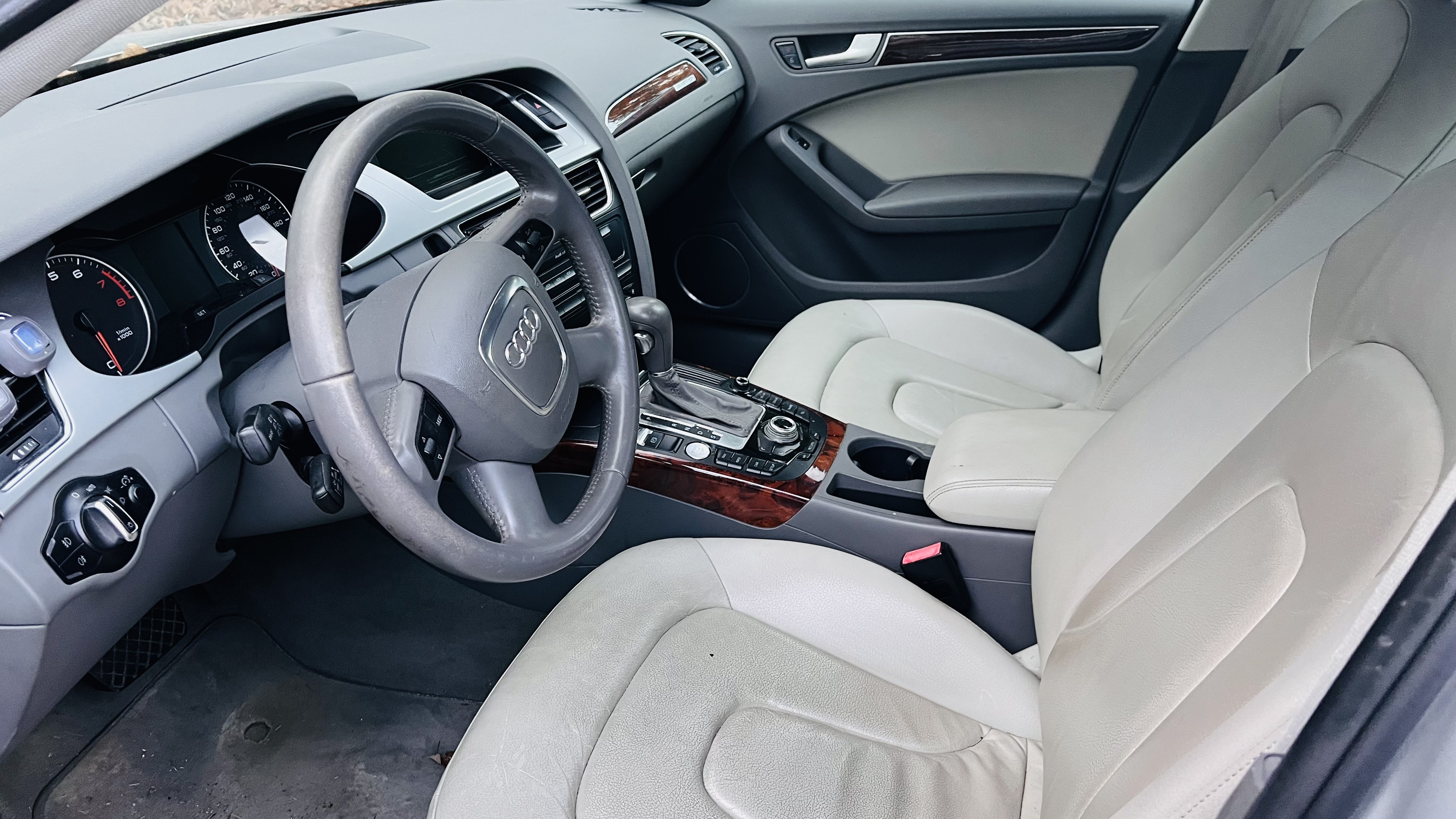 Used 2009 Audi A4 2.0T Prestige AWD/4WD image 6