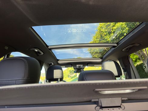 Used 2025 Mercedes-Benz GLE 53 AMG 4MATIC image 6