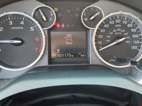 Used 2017 Toyota Tundra Limited image 10