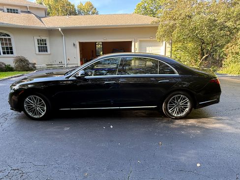 Used 2021 Mercedes-Benz S 580 4MATIC Sedan image 5