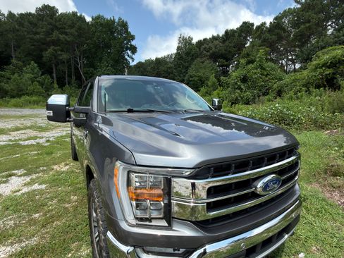 Used 2021 Ford F150 Lariat w/ Max Trailer Tow Package AWD/4WD image 12