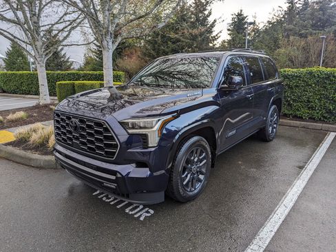 Used 2024 Toyota Sequoia Platinum image 6