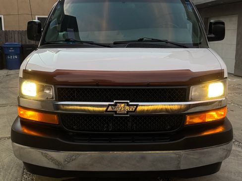 Used 2017 Chevrolet Express 3500 LT w/ LT Preferred Equipment Group image 1