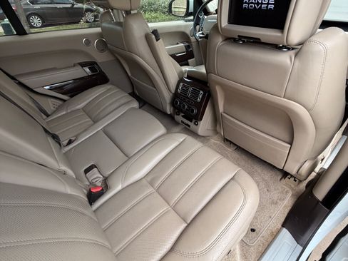 Used 2013 Land Rover Range Rover Supercharged AWD/4WD image 12