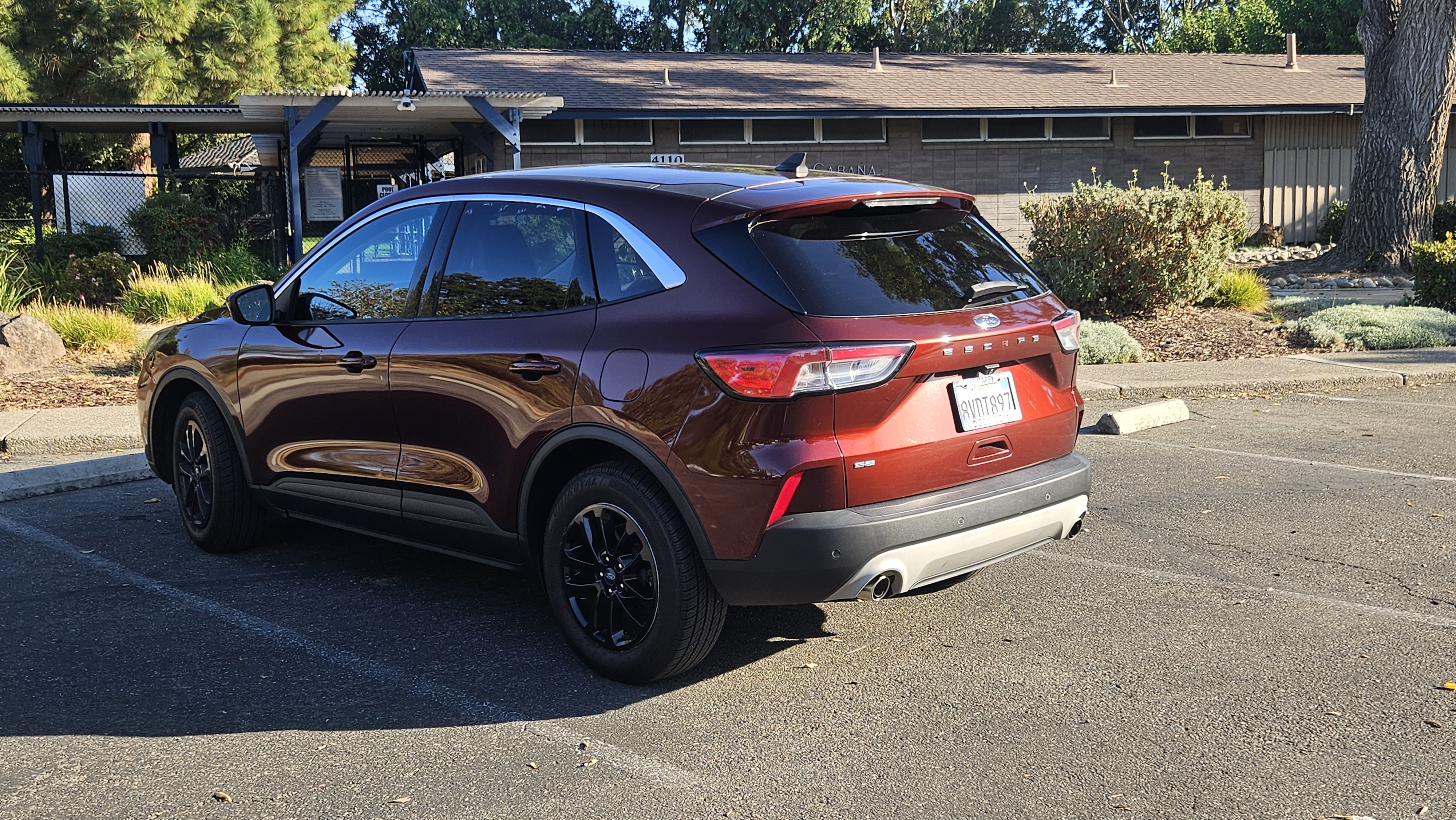 Used 2021 Ford Escape SE FWD image 15