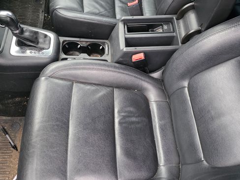 Used 2013 Volkswagen Tiguan SEL image 2