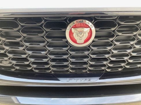 Used 2021 Jaguar F-TYPE Convertible image 6