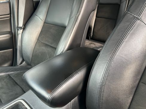 Used 2019 Jeep Grand Cherokee Altitude image 9