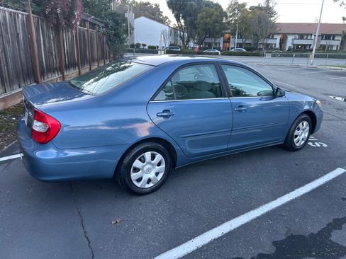 Used 2003 Toyota Camry LE FWD image 4