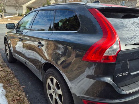 Used 2011 Volvo XC60 3.2 image 2