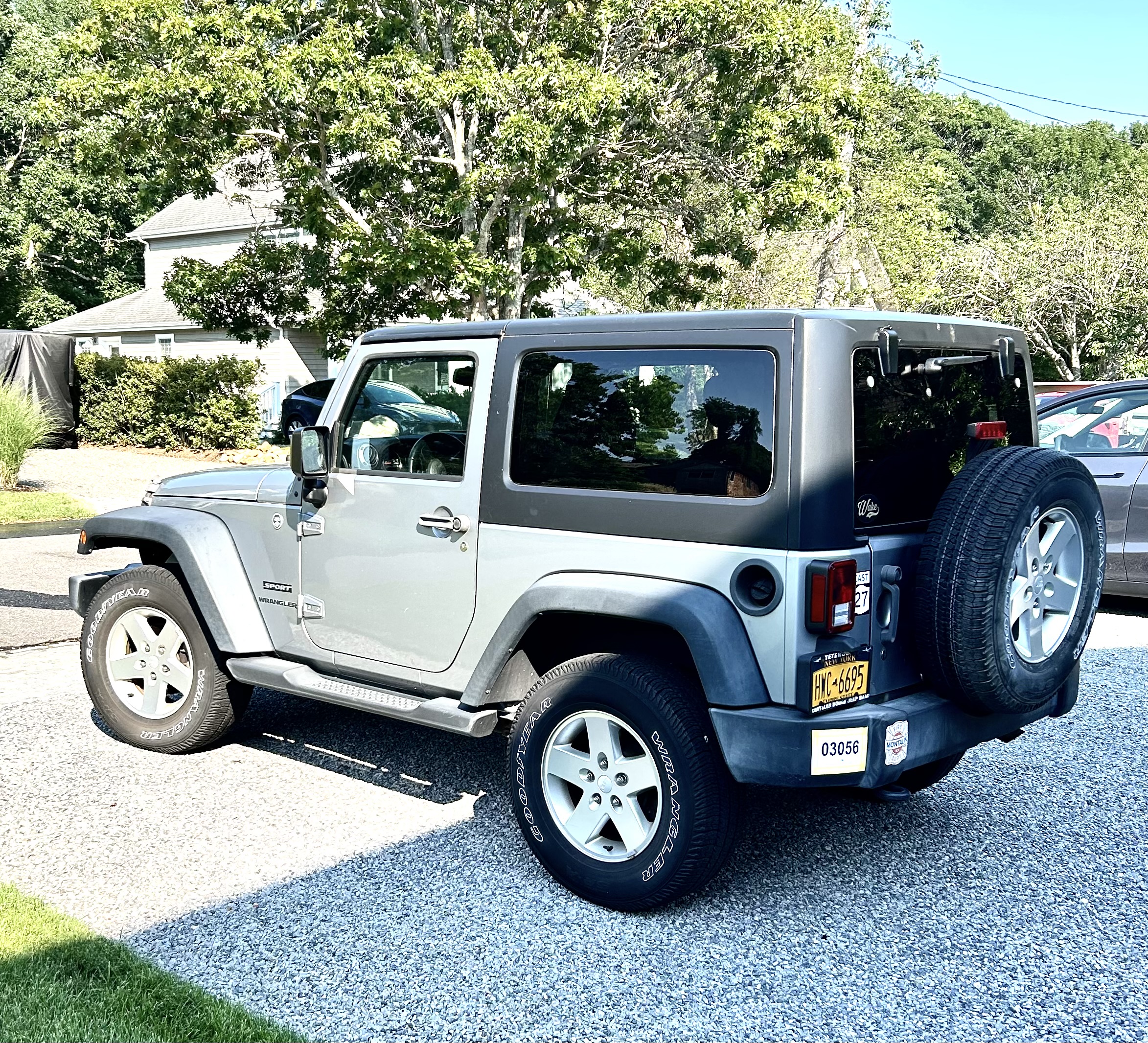 Used 2015 Jeep Wrangler Sport w/ Quick Order Package 24S AWD/4WD image 11