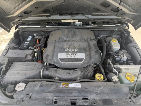 Used 2012 Jeep Wrangler Sport AWD/4WD image 16