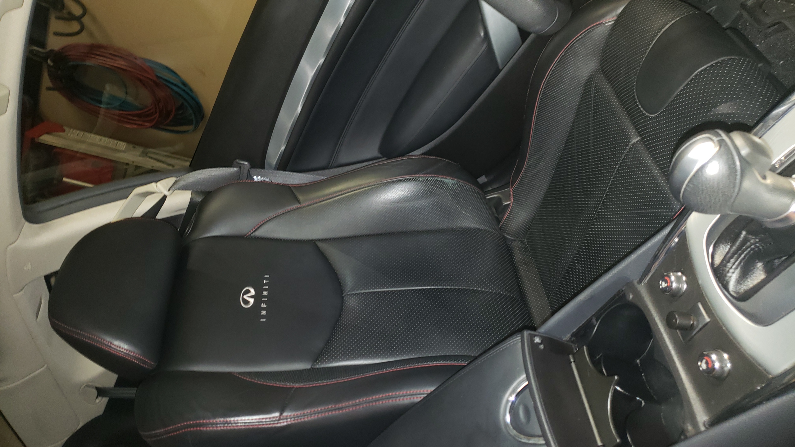 Used 2011 INFINITI G37 IPL RWD image 26
