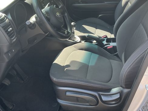 Used 2019 Kia Soul FWD image 9
