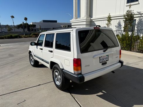 Used 2001 Jeep Cherokee Sport RWD image 10