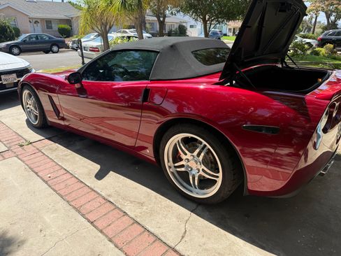 Used 2006 Chevrolet Corvette Convertible w/ Preferred Equipment Group RWD image 5
