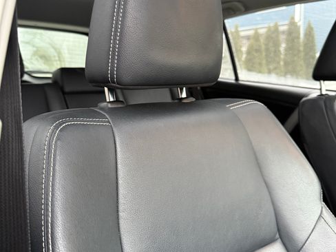 Used 2016 Toyota RAV4 Limited image 25