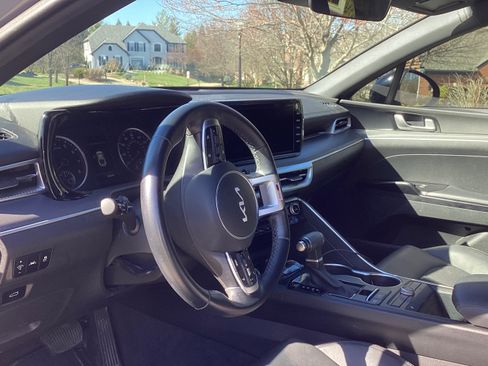 Used 2022 Kia K5 GT-Line image 2