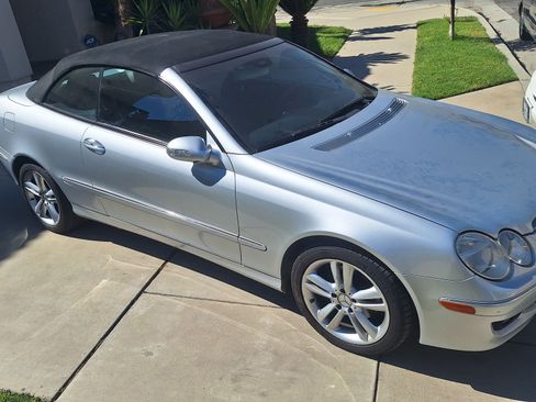 Used 2006 Mercedes-Benz CLK 350 CLK 350 Cabriolet 2D image 2