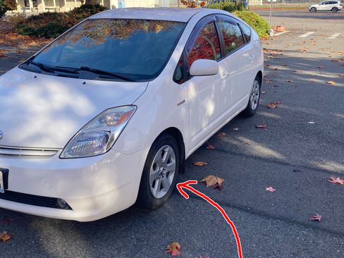 Used 2004 Toyota Prius image 2