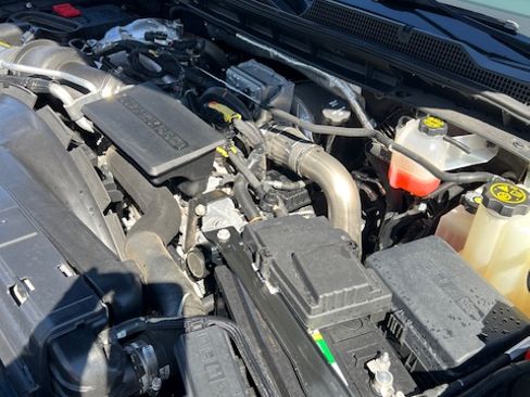 Used 2022 Chevrolet Silverado 3500 High Country w/ Technology Package image 29