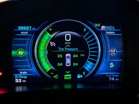 Used 2017 Chevrolet Volt Premier w/ Driver Confidence II Package image 11