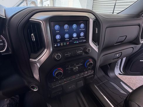 Used 2020 Chevrolet Silverado 2500 LTZ w/ LTZ Premium Package image 10