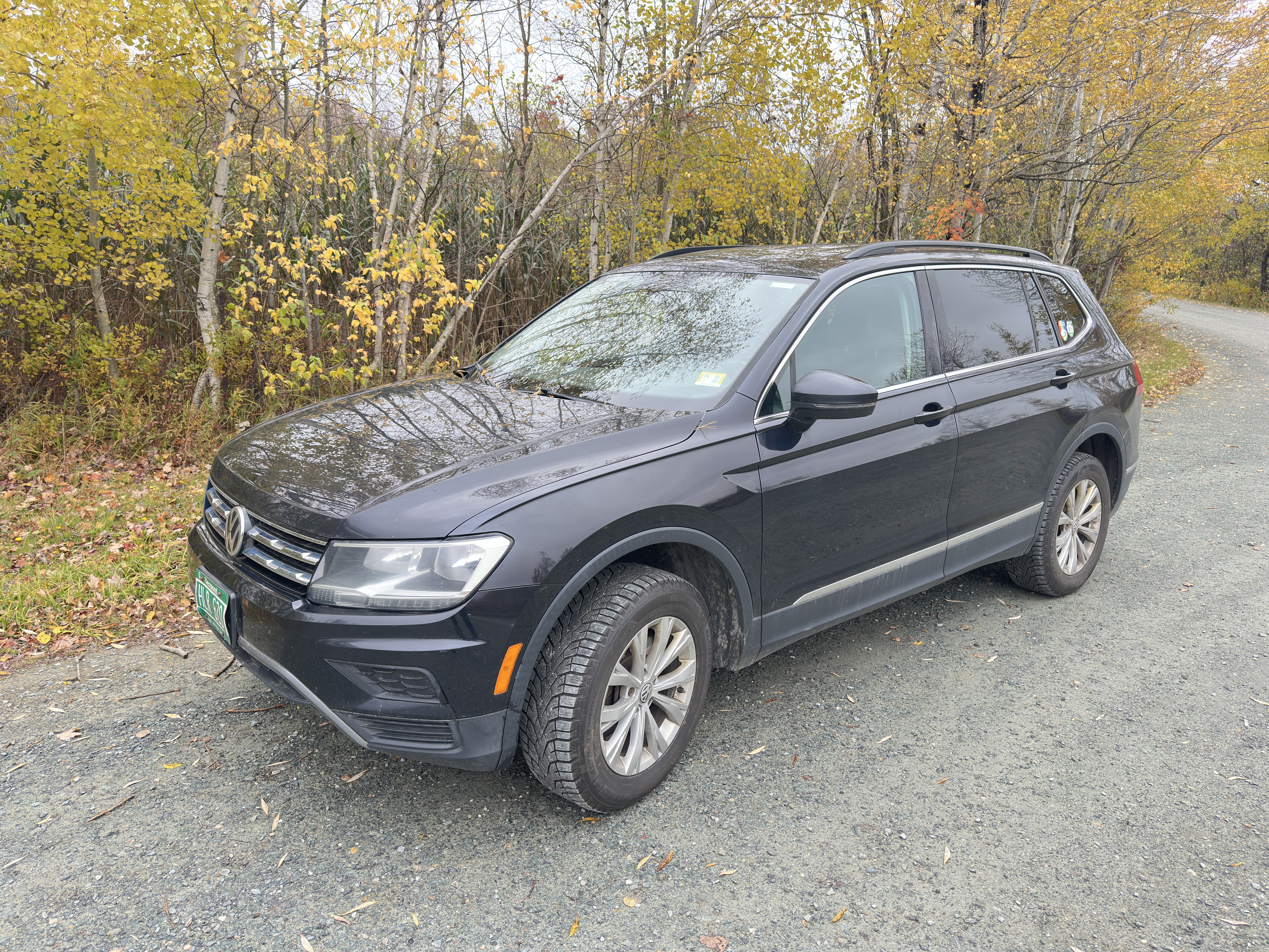 Used 2018 Volkswagen Tiguan SE AWD/4WD image 18