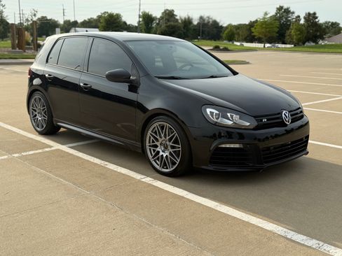 Used 2013 Volkswagen Golf R R Hatchback 4D image 9