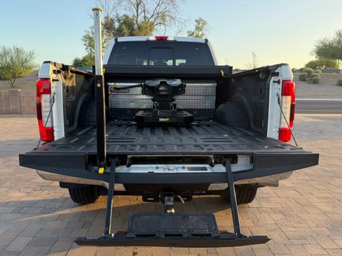 Used 2017 Ford F350 King Ranch w/ King Ranch Ultimate Package AWD/4WD image 6