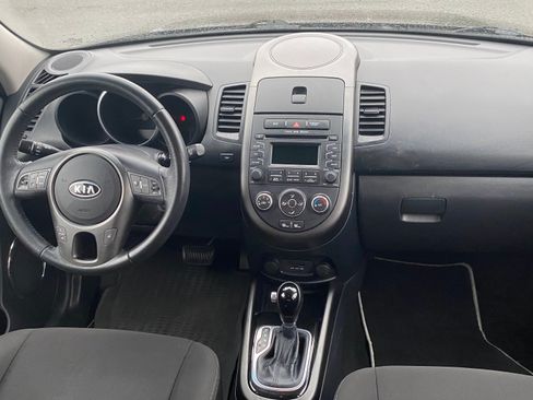 Used 2012 Kia Soul + image 12