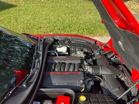 Used 2004 Chevrolet Corvette Coupe w/ Preferred Equipment Group image 15