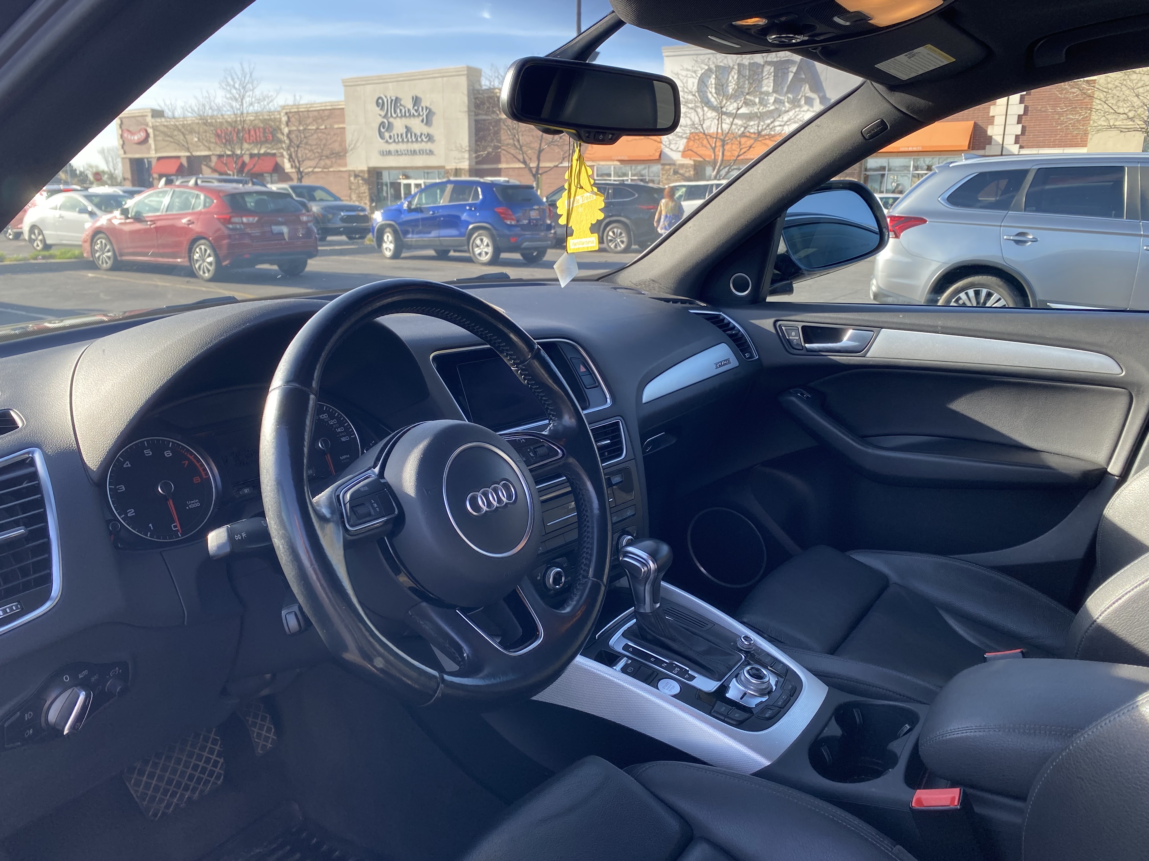 Used 2017 Audi Q5 2.0T Premium Plus w/ Technology Package AWD/4WD image 9