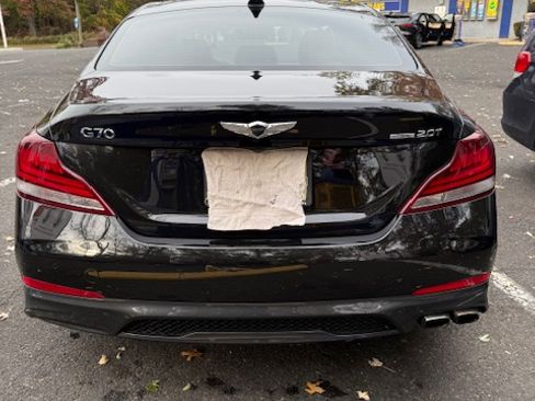 Used 2019 Genesis G70 2.0T Advanced w/ Sport Package image 12